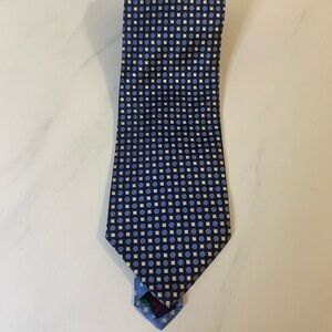 Tommy Hilfiger 100% silk necktie